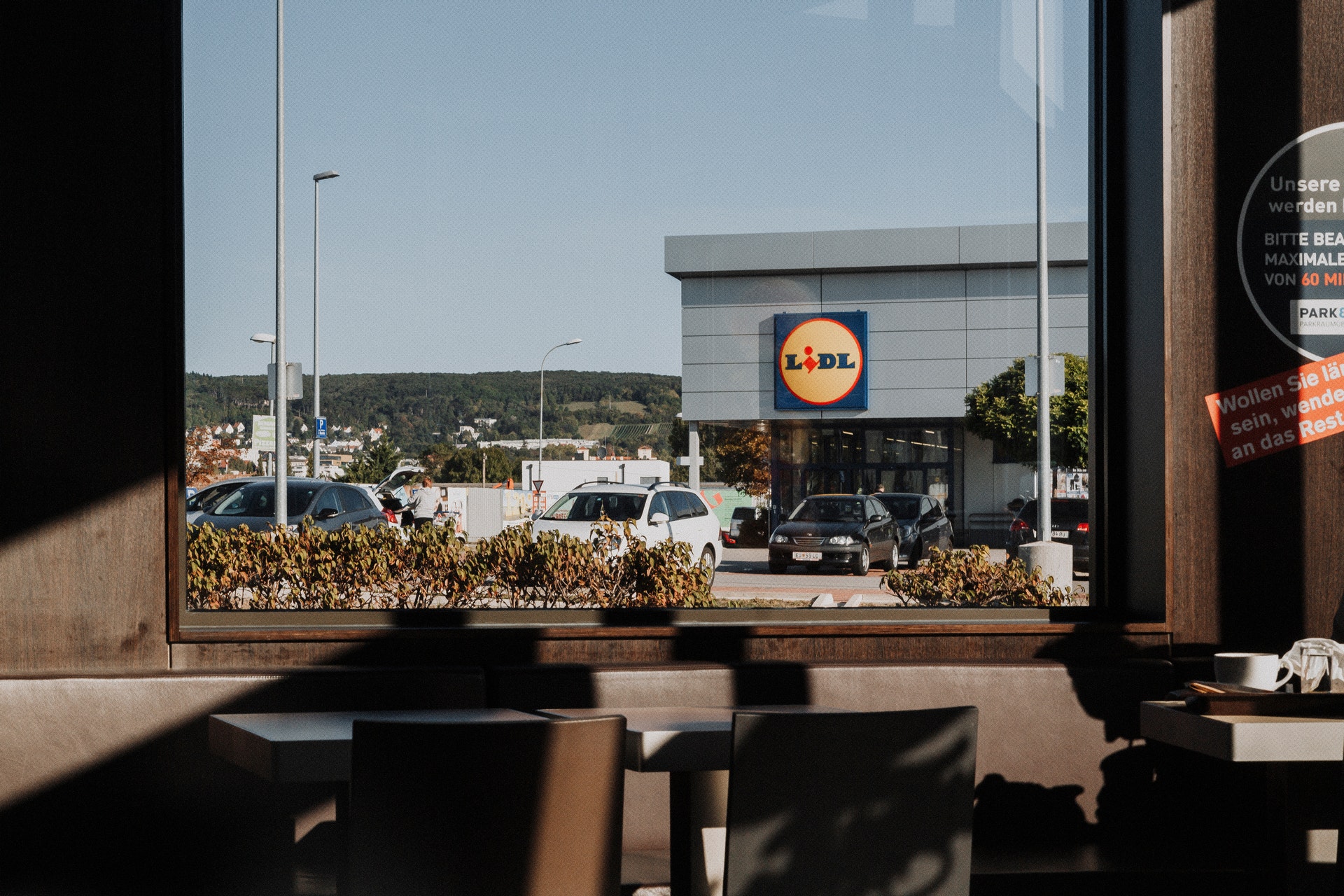 Tippek és trükkök a bevásárlási számla csökkentéséhez a Lidl újság segítségével